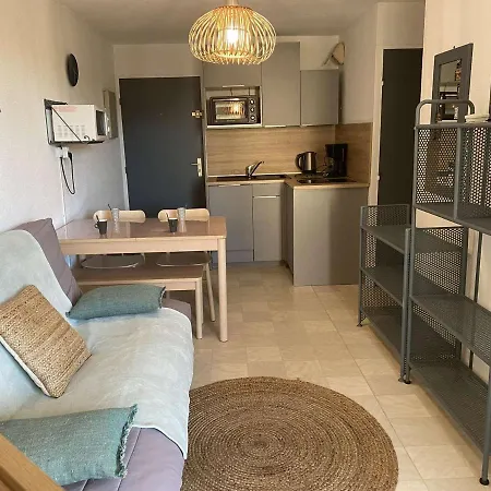 Appartement 2 Pièces Avec Parking Privé Au Grau-du-roi - Fr-1-250-233 Le Grau-du-Roi