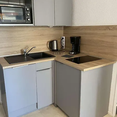 2 Pieces Avec Parking Prive Au Grau-du-roi - Fr-1-250-233 * Le Grau-du-Roi